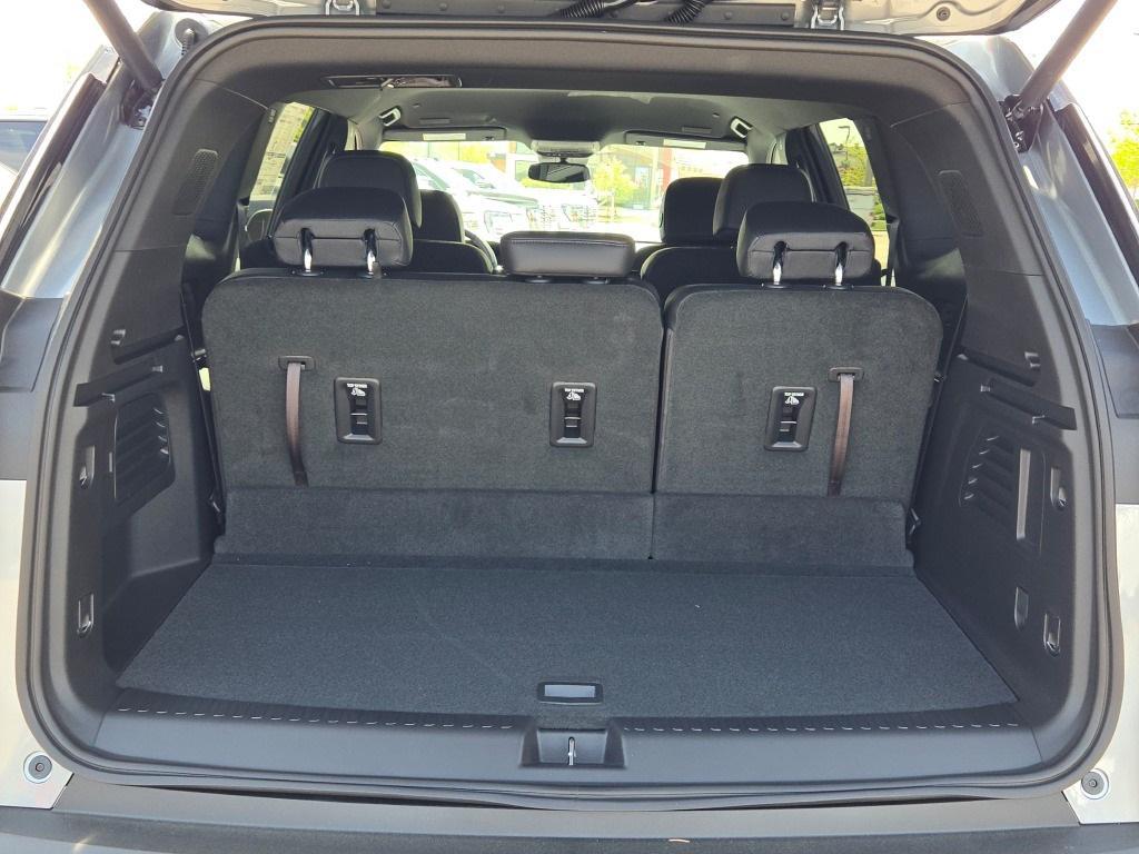 new 2025 GMC Acadia car, priced at $46,425