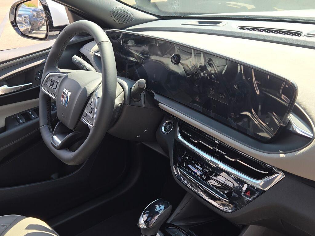 new 2025 Buick Envista car, priced at $29,390