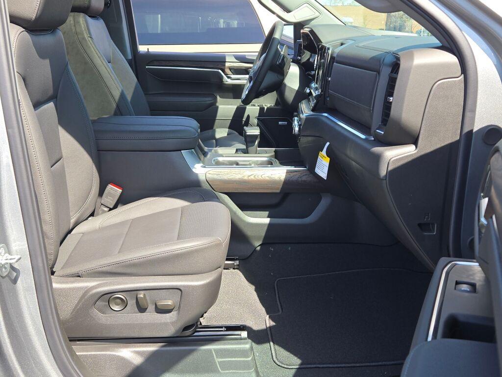 new 2026 GMC Sierra 1500 car, priced at $57,095