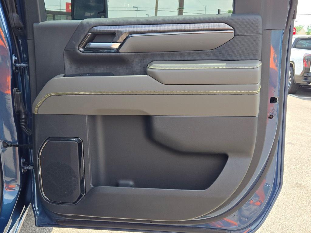 used 2024 Chevrolet Silverado 2500 car, priced at $70,995