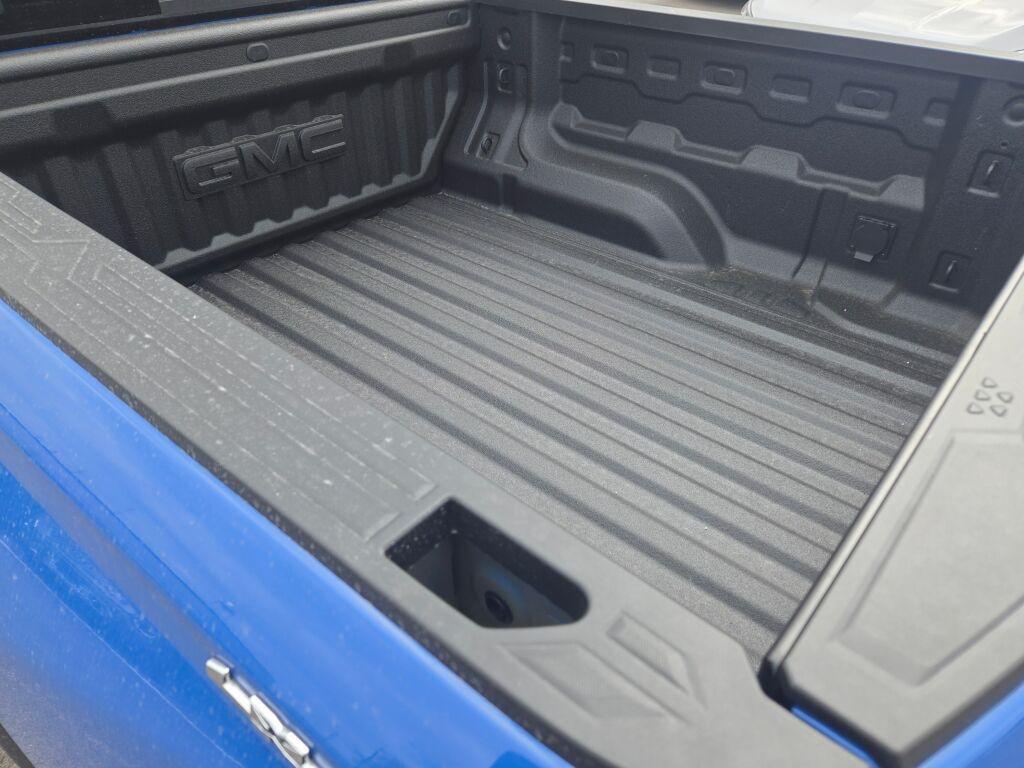 new 2025 GMC Canyon car, priced at $47,670