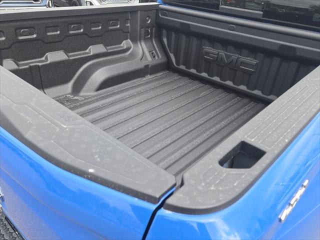 new 2025 GMC Canyon car, priced at $50,300