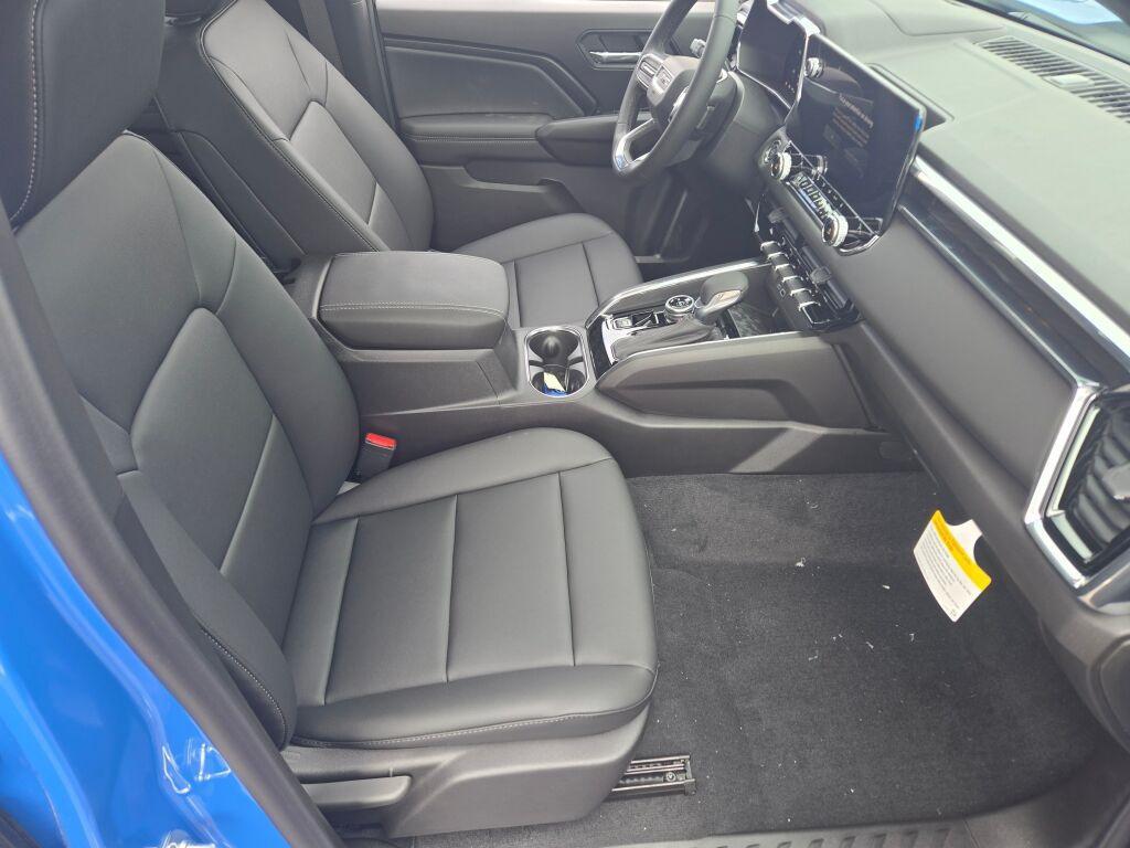 new 2025 GMC Canyon car, priced at $47,670