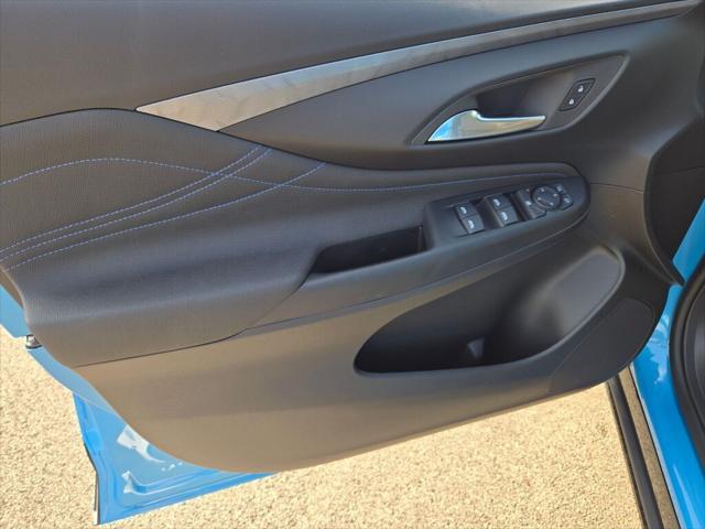new 2025 Buick Envista car, priced at $26,580