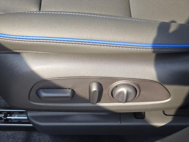 new 2025 Buick Envista car, priced at $26,580