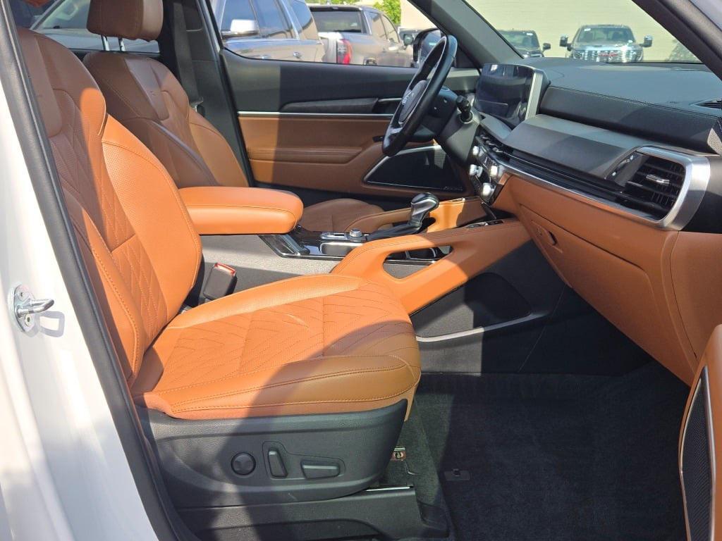 used 2024 Kia Telluride car, priced at $41,095