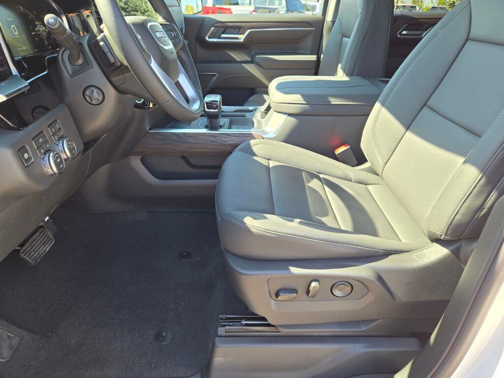 new 2026 GMC Sierra 1500 car, priced at $58,425