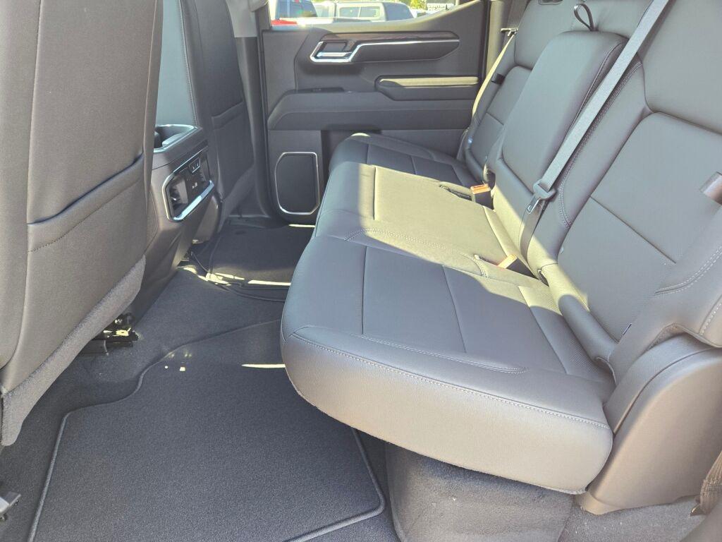 new 2026 GMC Sierra 1500 car, priced at $58,425