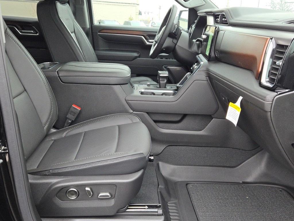 new 2025 GMC Sierra 1500 car, priced at $70,430
