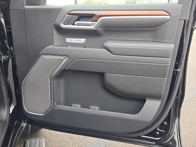 new 2025 GMC Sierra 1500 car, priced at $71,430