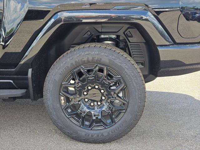 new 2025 GMC HUMMER EV Pickup car, priced at $98,035