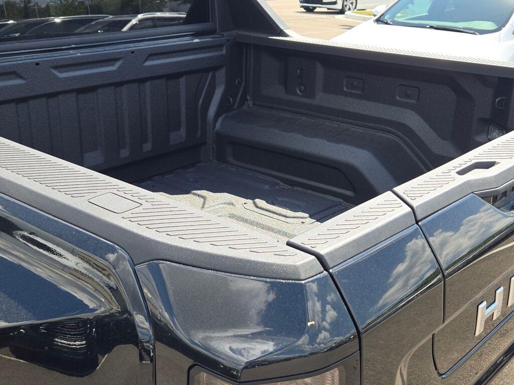 new 2025 GMC HUMMER EV Pickup car, priced at $101,035