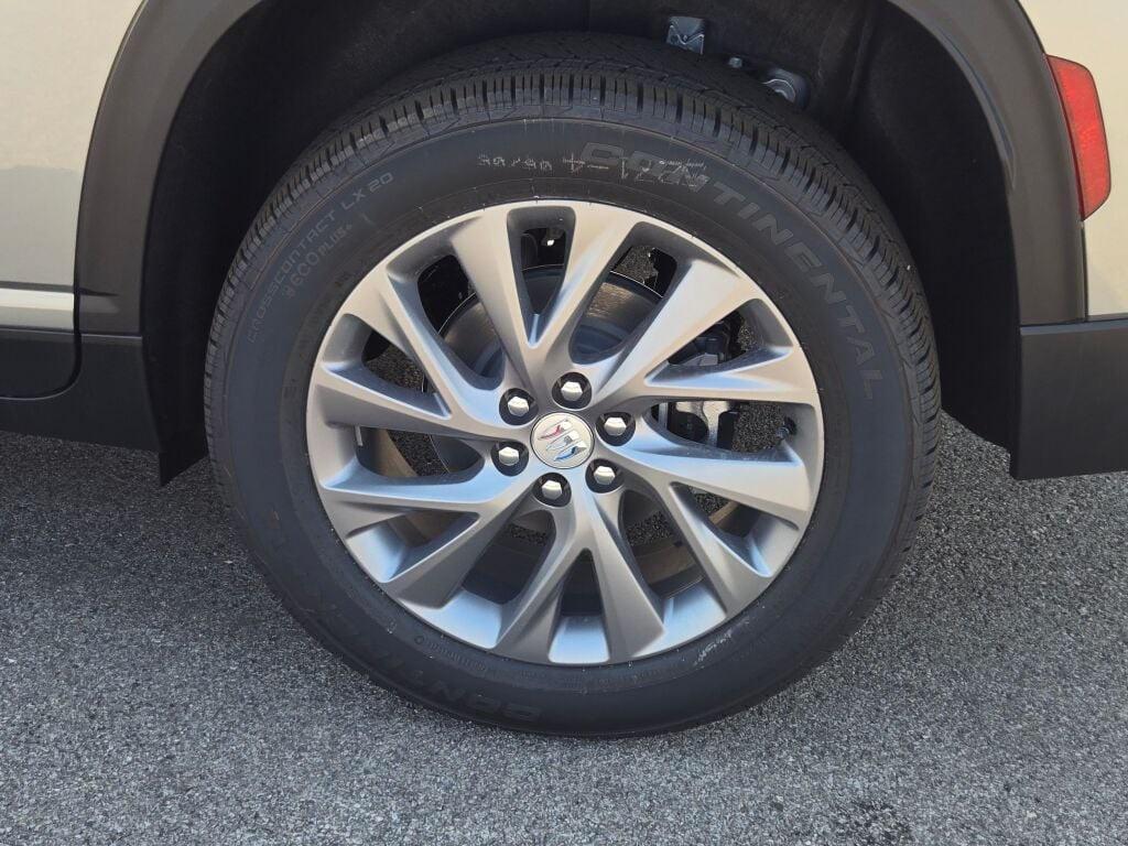 new 2025 Buick Enclave car, priced at $44,090