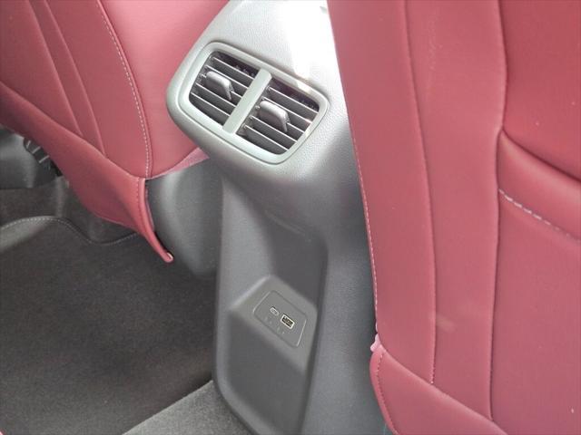 new 2025 Buick Envision car, priced at $42,235