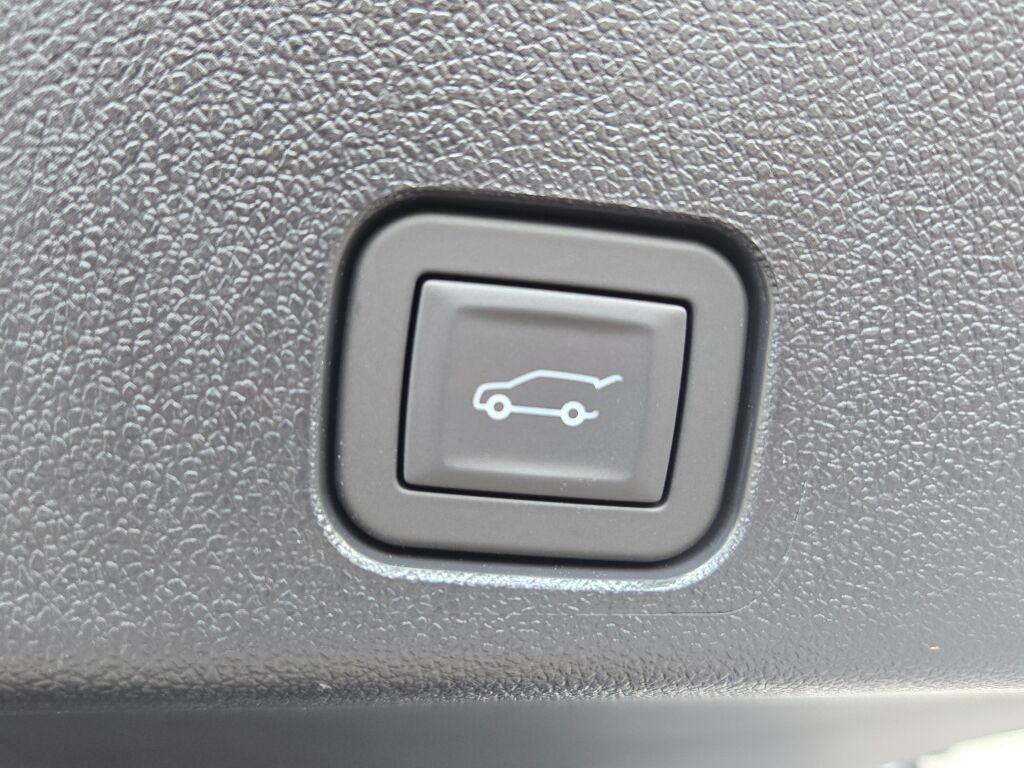 new 2025 Buick Enclave car, priced at $42,090
