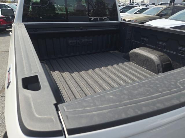 new 2025 GMC Sierra 1500 car, priced at $55,985