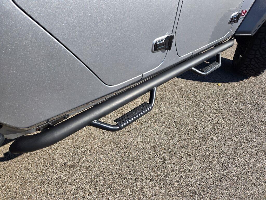 used 2020 Jeep Gladiator car, priced at $27,118