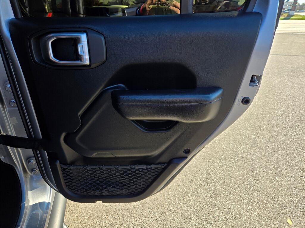 used 2020 Jeep Gladiator car, priced at $27,118