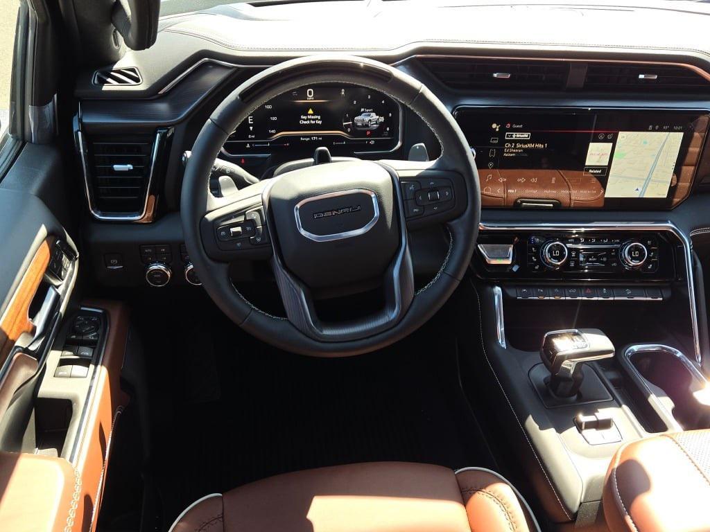 new 2025 GMC Sierra 1500 car, priced at $82,005