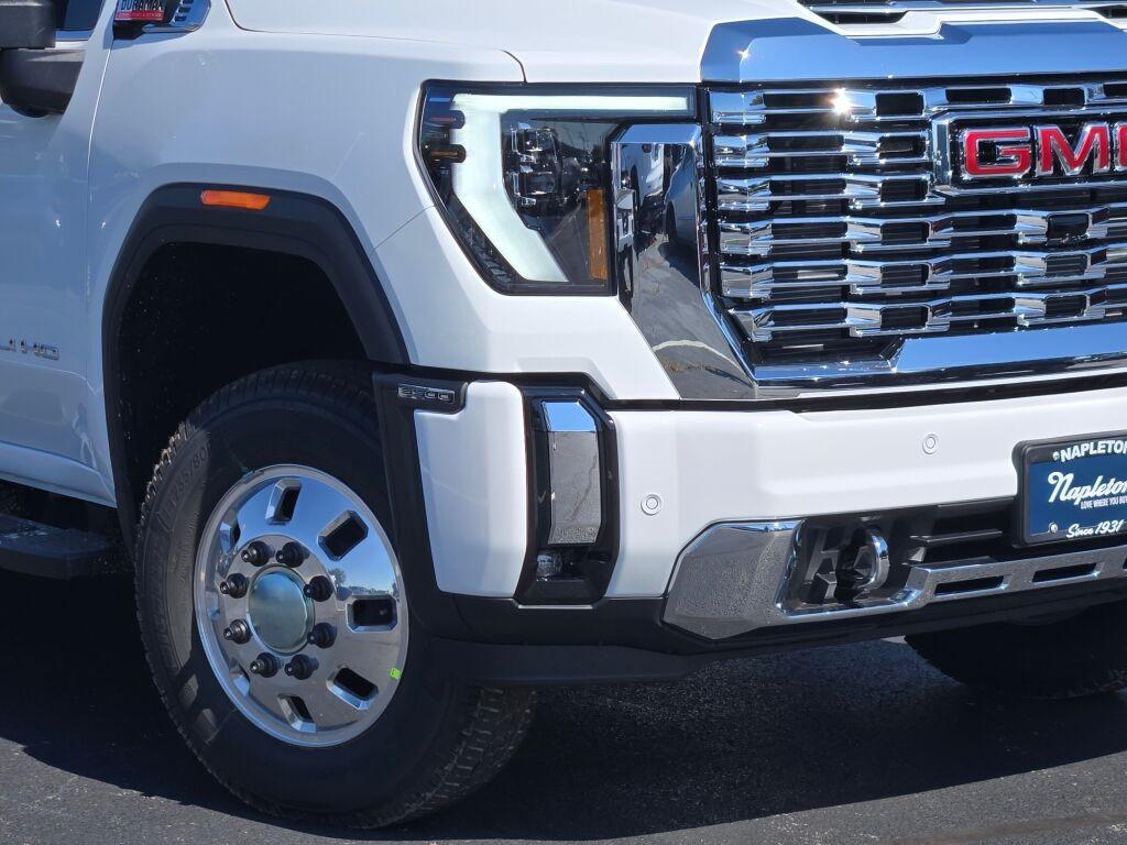 new 2026 GMC Sierra 3500 car, priced at $93,915