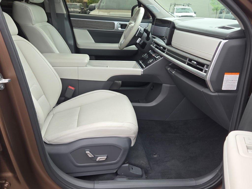 used 2024 Hyundai Santa Fe car, priced at $34,995