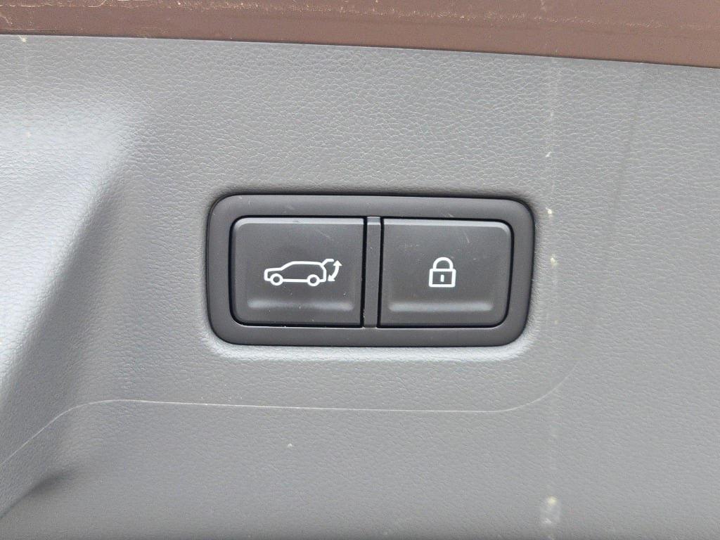 used 2024 Hyundai Santa Fe car, priced at $34,995
