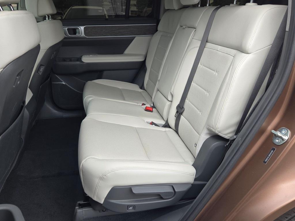 used 2024 Hyundai Santa Fe car, priced at $34,995