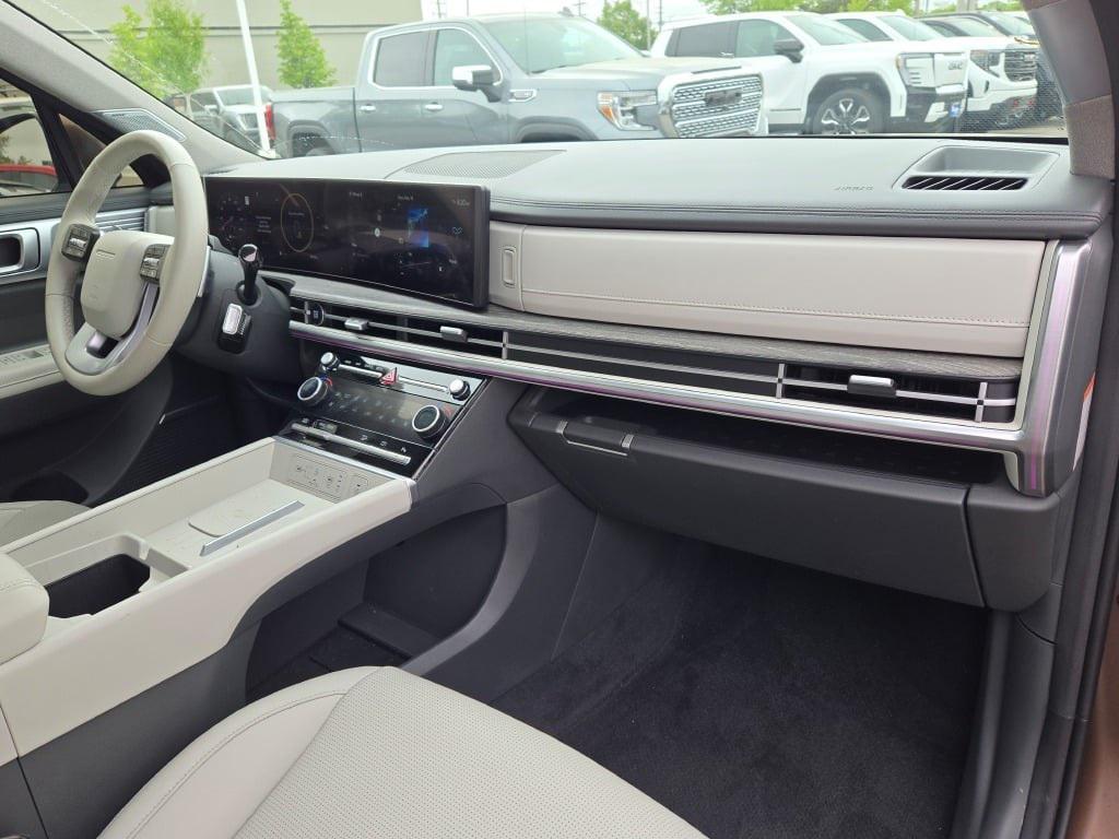 used 2024 Hyundai Santa Fe car, priced at $34,995