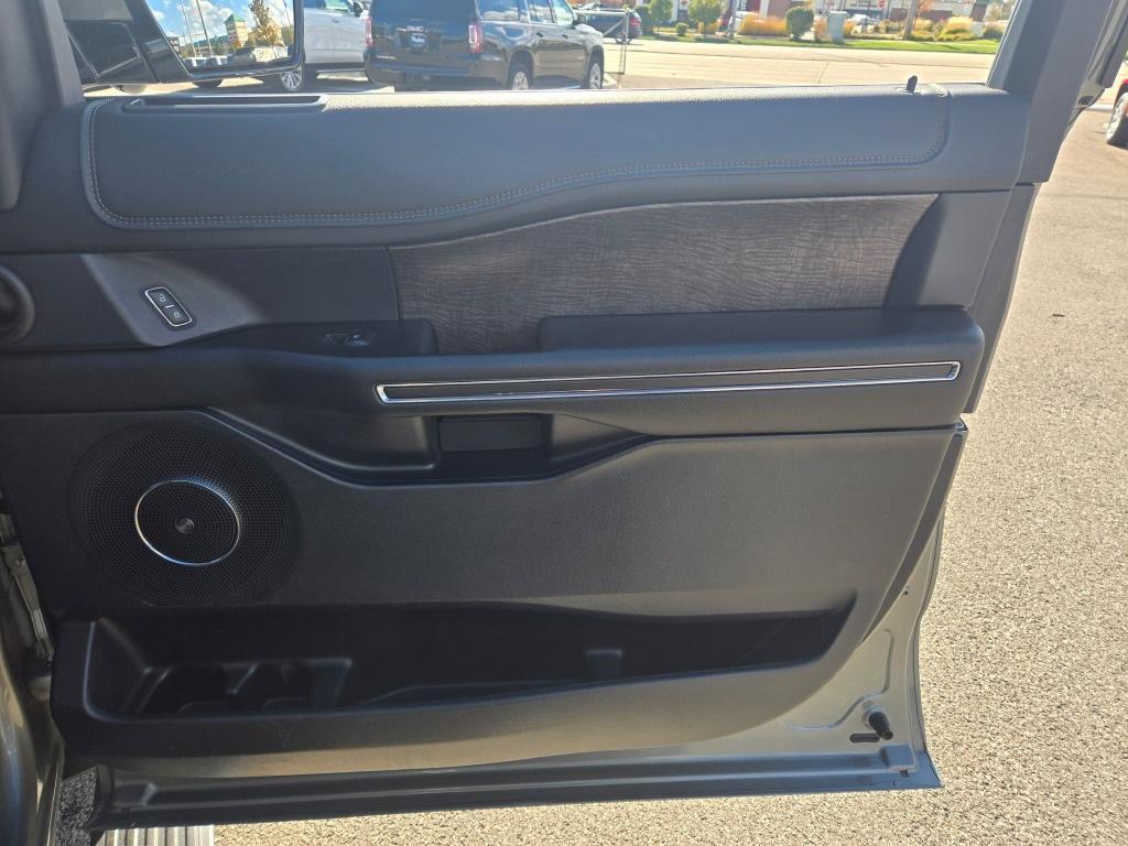 used 2019 Ford Expedition car, priced at $27,118