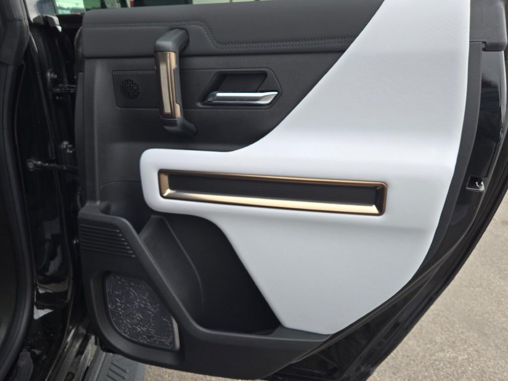 new 2025 GMC HUMMER EV Pickup car, priced at $99,340