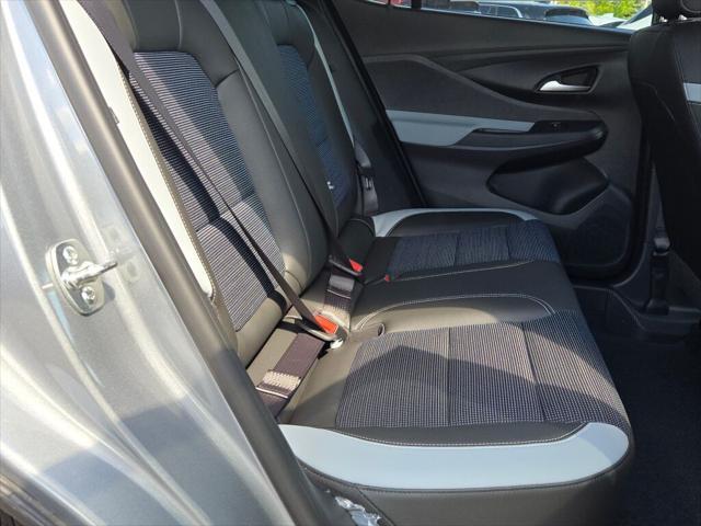 new 2025 Buick Envista car, priced at $24,685