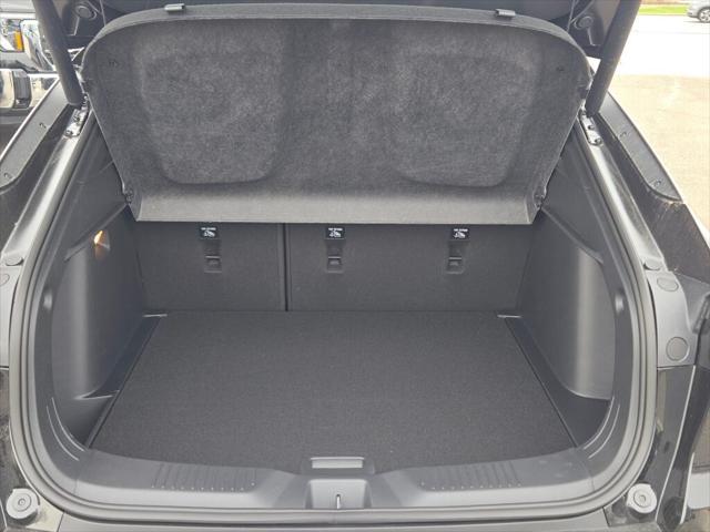 new 2025 Buick Envista car, priced at $28,074