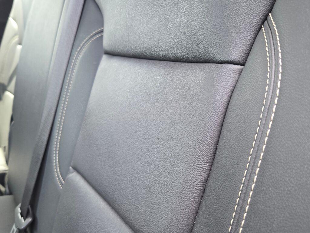 used 2022 Chevrolet Traverse car, priced at $31,295