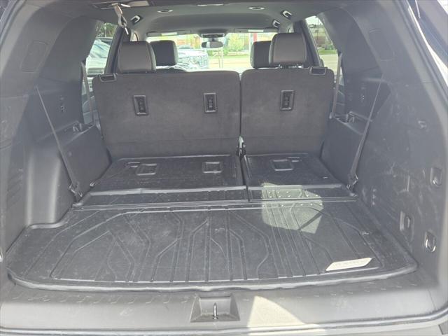 used 2022 Chevrolet Traverse car, priced at $33,295