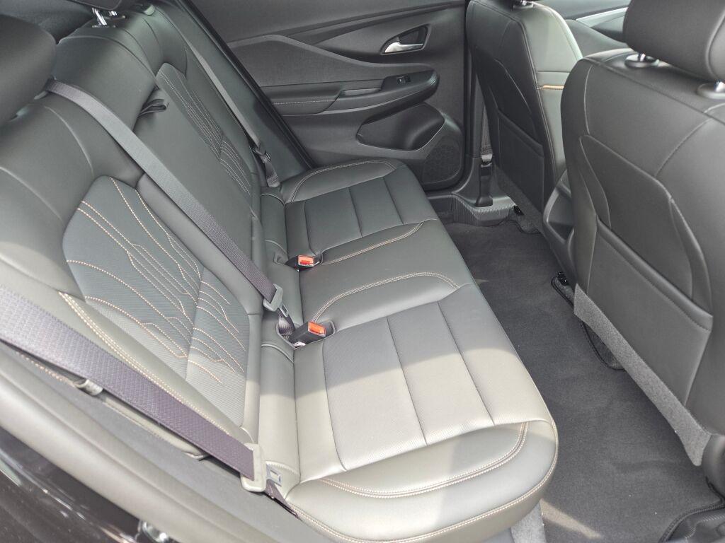 new 2025 Buick Envista car, priced at $29,784