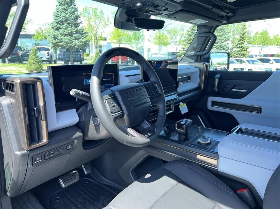 new 2024 GMC HUMMER EV car