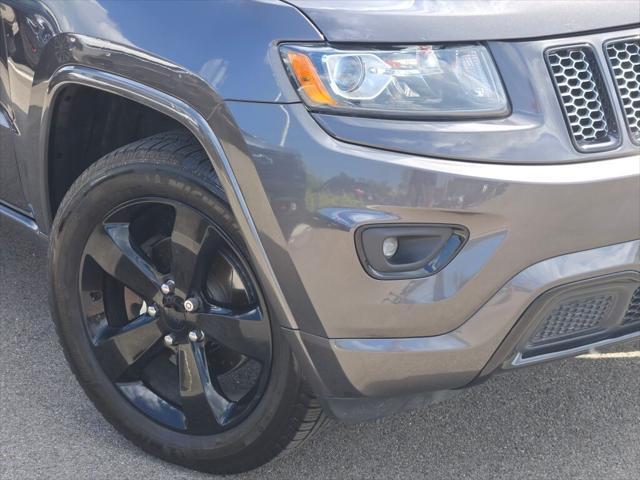 used 2015 Jeep Grand Cherokee car, priced at $15,738