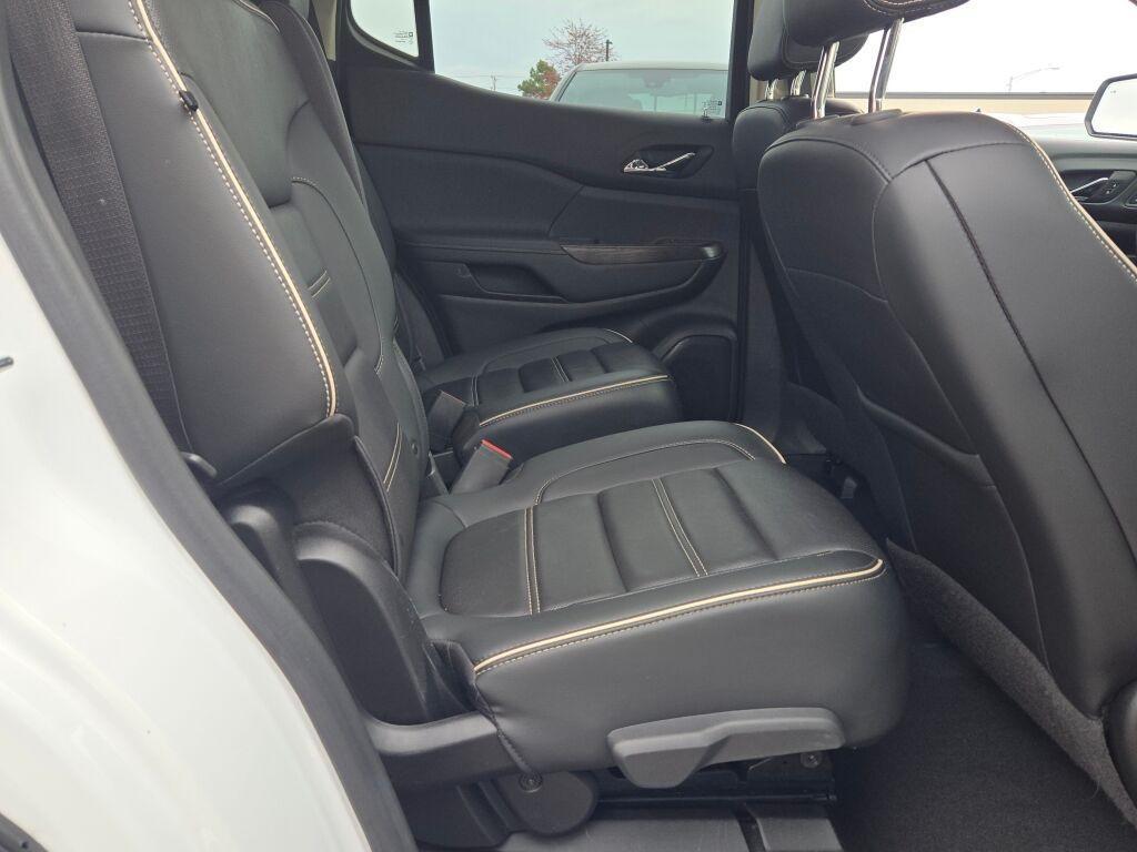 used 2022 GMC Acadia car, priced at $30,948