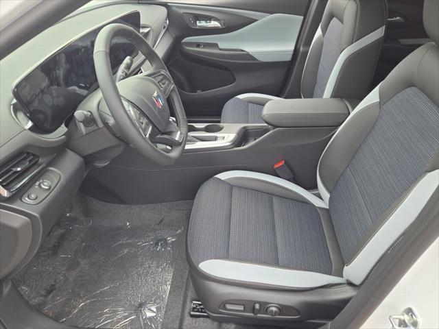 new 2025 Buick Envista car, priced at $26,880