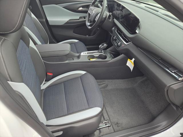 new 2025 Buick Envista car, priced at $26,880