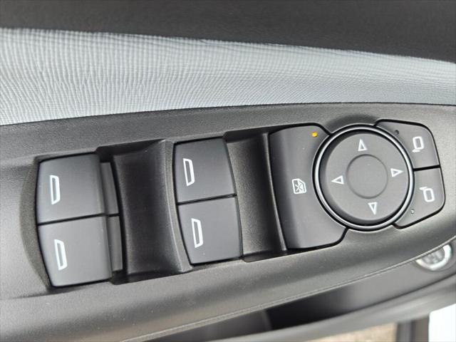 new 2025 Buick Envista car, priced at $26,880