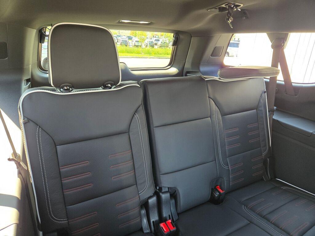 new 2025 GMC Yukon XL car, priced at $104,590