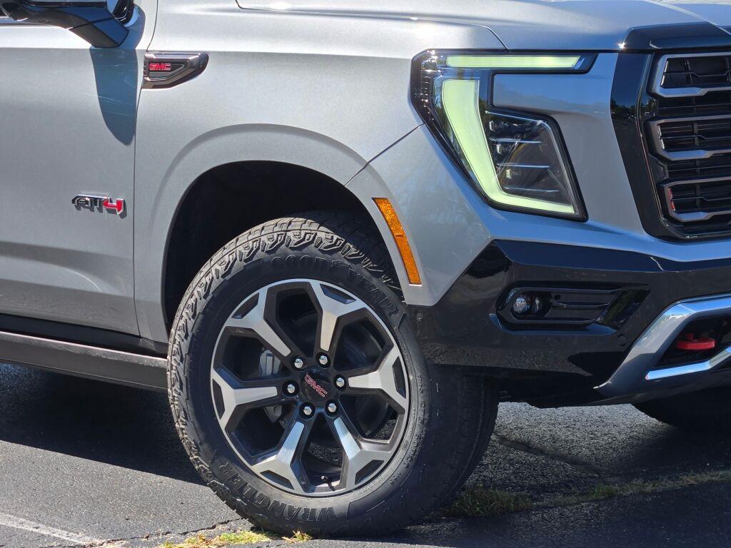 new 2025 GMC Yukon XL car, priced at $104,590