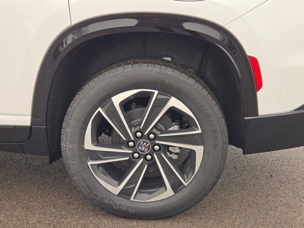 new 2025 Buick Enclave car, priced at $44,890
