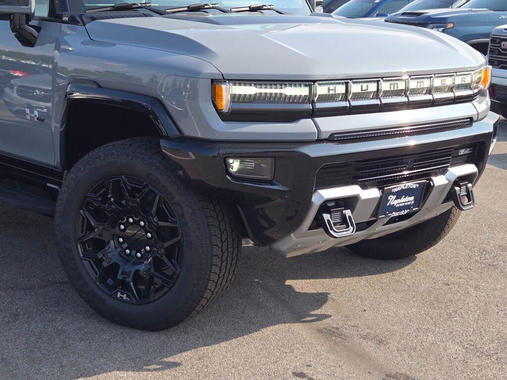 new 2025 GMC HUMMER EV Pickup car, priced at $96,165