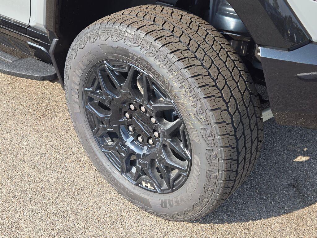 new 2025 GMC HUMMER EV Pickup car, priced at $96,165