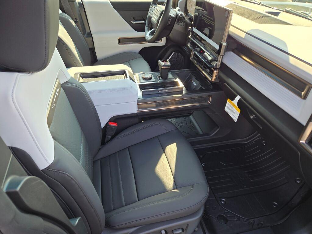 new 2025 GMC HUMMER EV Pickup car, priced at $96,165