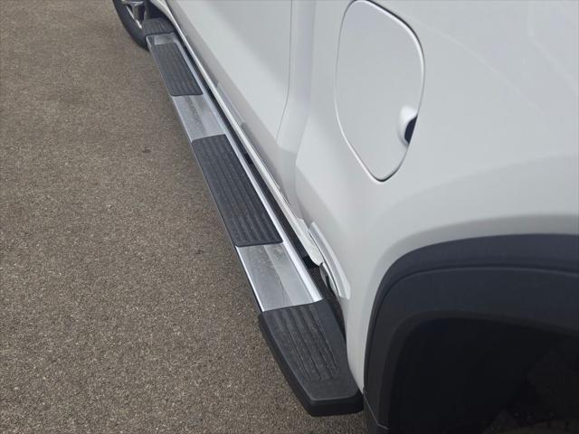 new 2025 GMC Sierra 1500 car, priced at $57,325