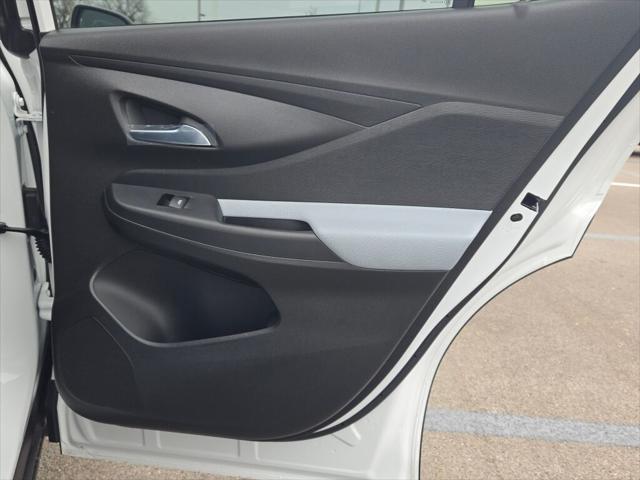 new 2025 Buick Envista car, priced at $25,390