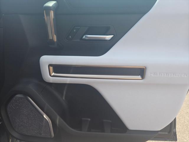 new 2025 GMC HUMMER EV Pickup car, priced at $98,465